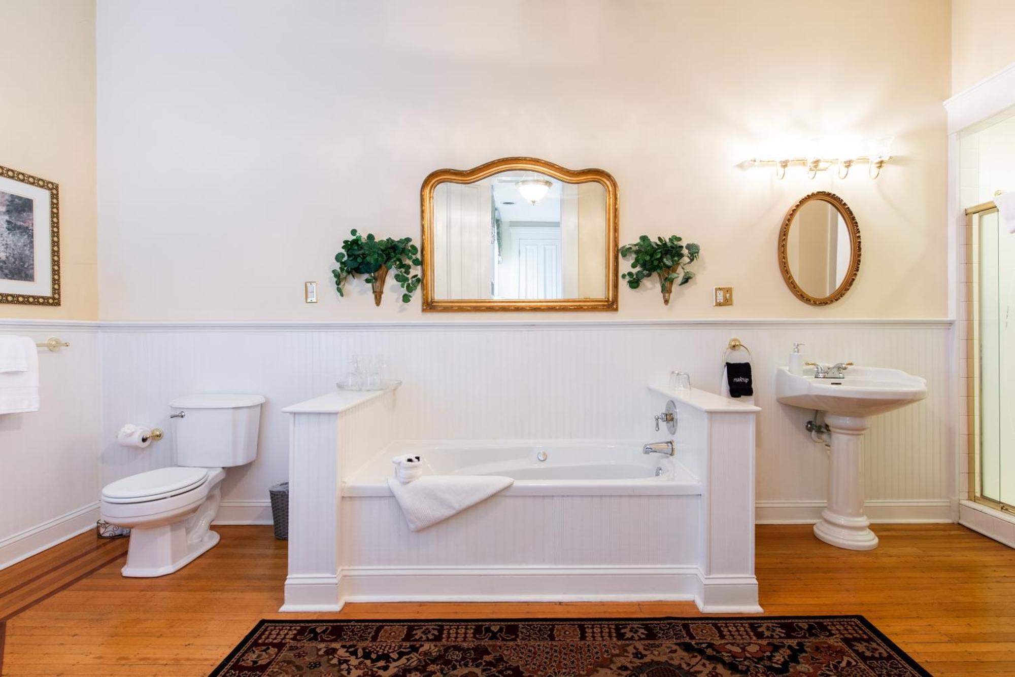 Dupont Mansion Bed & Breakfast ลุยส์วิลล์ ห้อง รูปภาพ