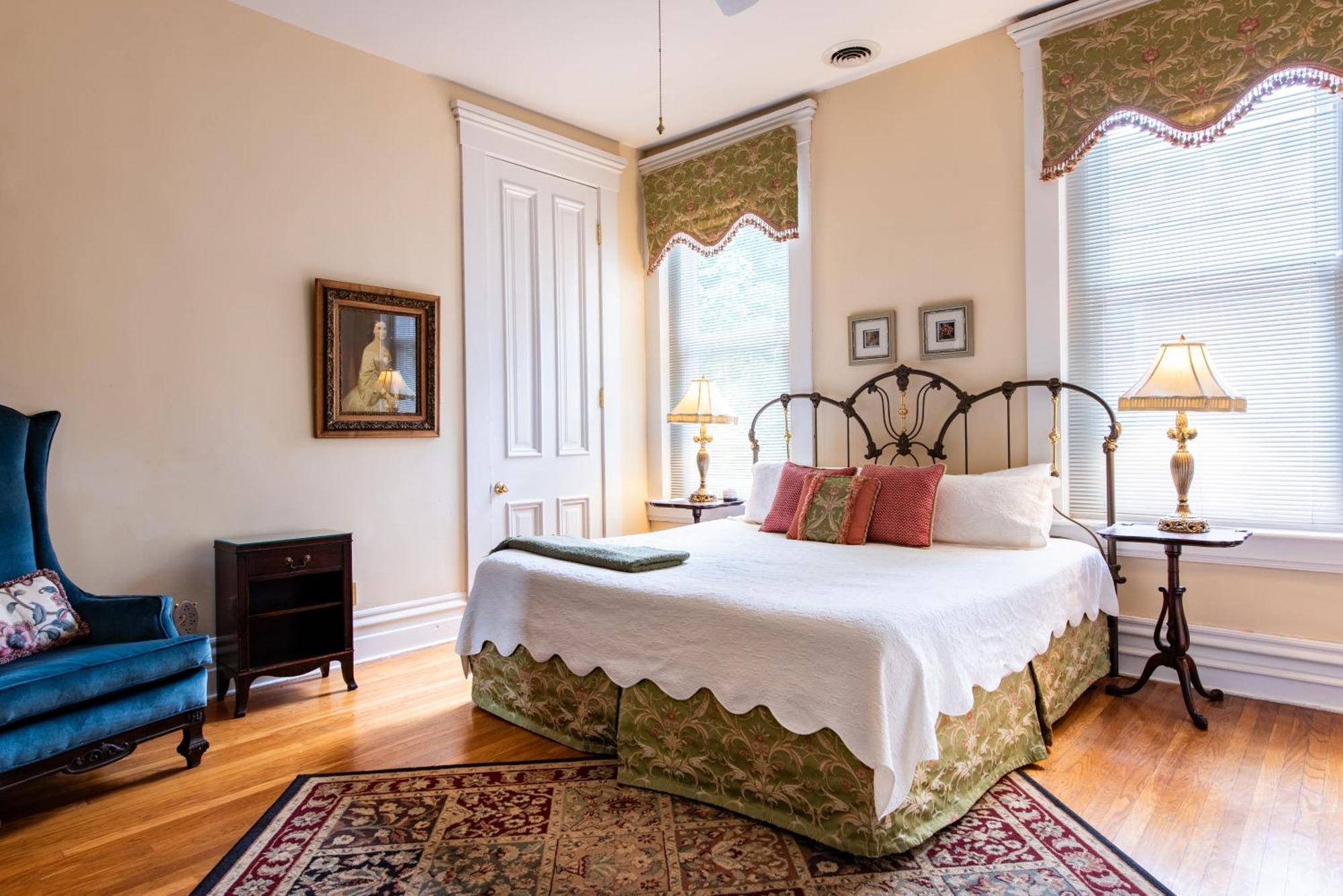 Dupont Mansion Bed & Breakfast ลุยส์วิลล์ ห้อง รูปภาพ