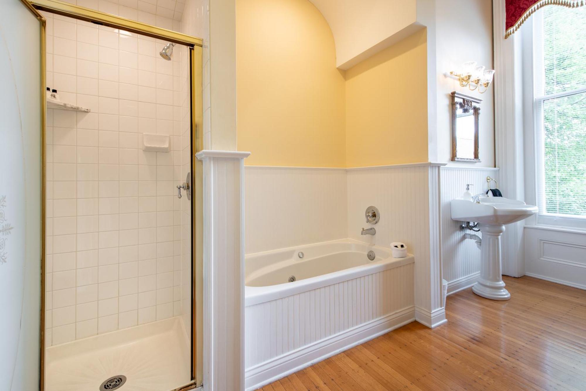 Dupont Mansion Bed & Breakfast ลุยส์วิลล์ ห้อง รูปภาพ