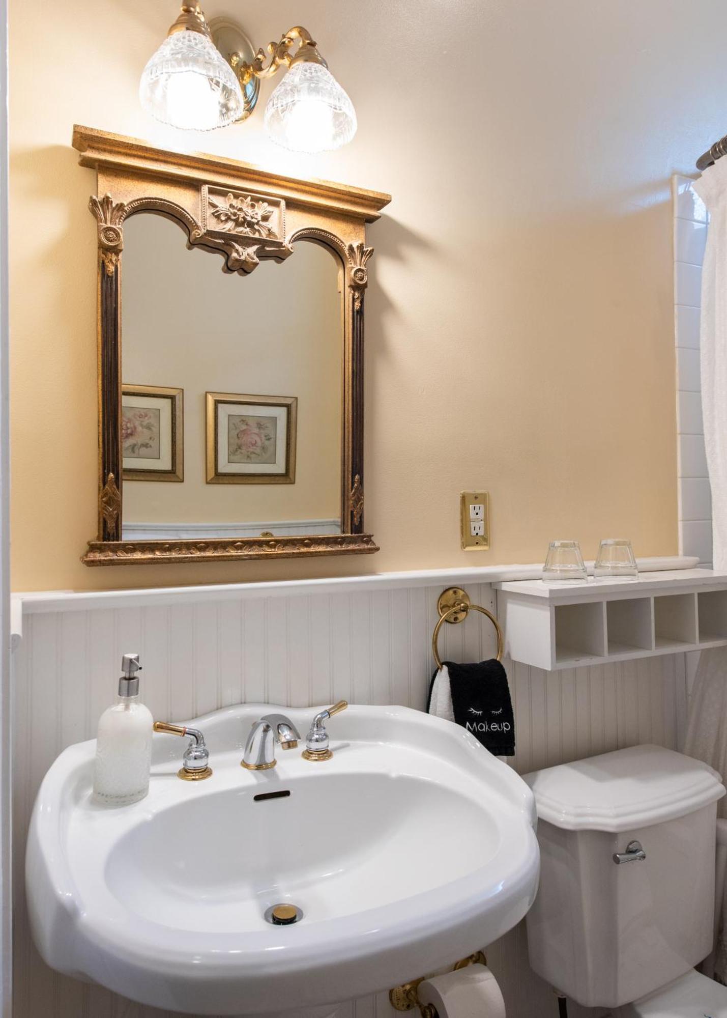 Dupont Mansion Bed & Breakfast ลุยส์วิลล์ ห้อง รูปภาพ