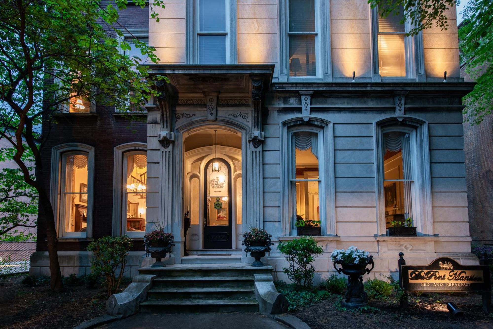 Dupont Mansion Bed & Breakfast ลุยส์วิลล์ ภายนอก รูปภาพ