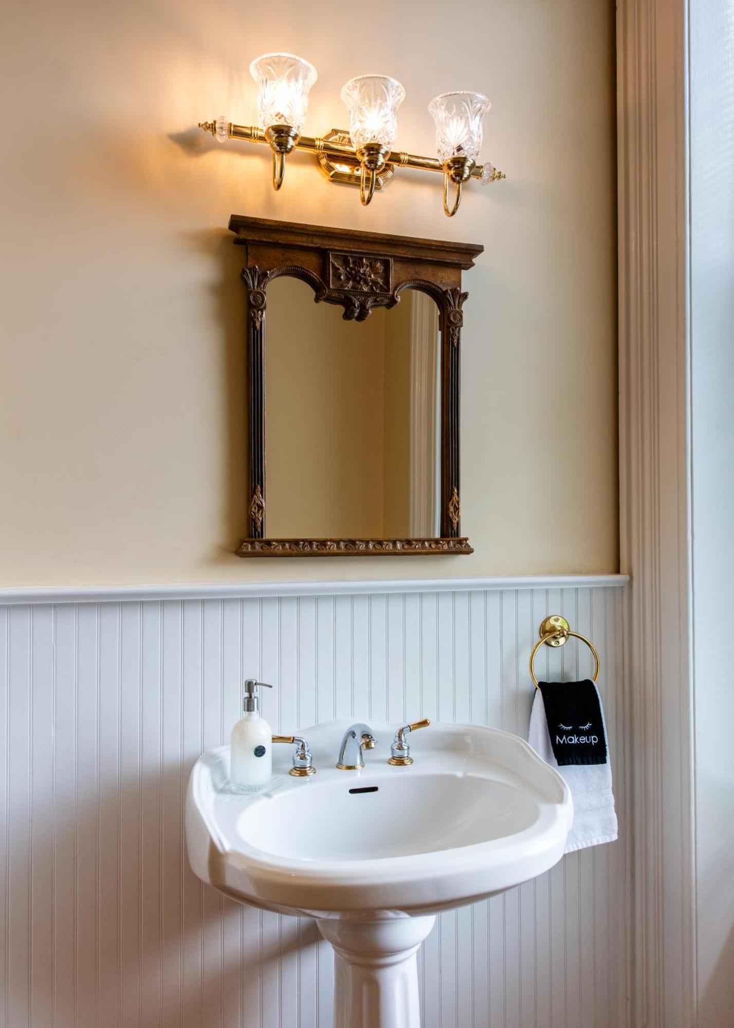 Dupont Mansion Bed & Breakfast ลุยส์วิลล์ ห้อง รูปภาพ