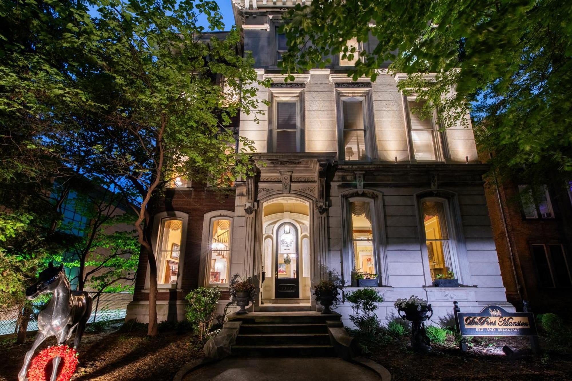Dupont Mansion Bed & Breakfast ลุยส์วิลล์ ภายนอก รูปภาพ